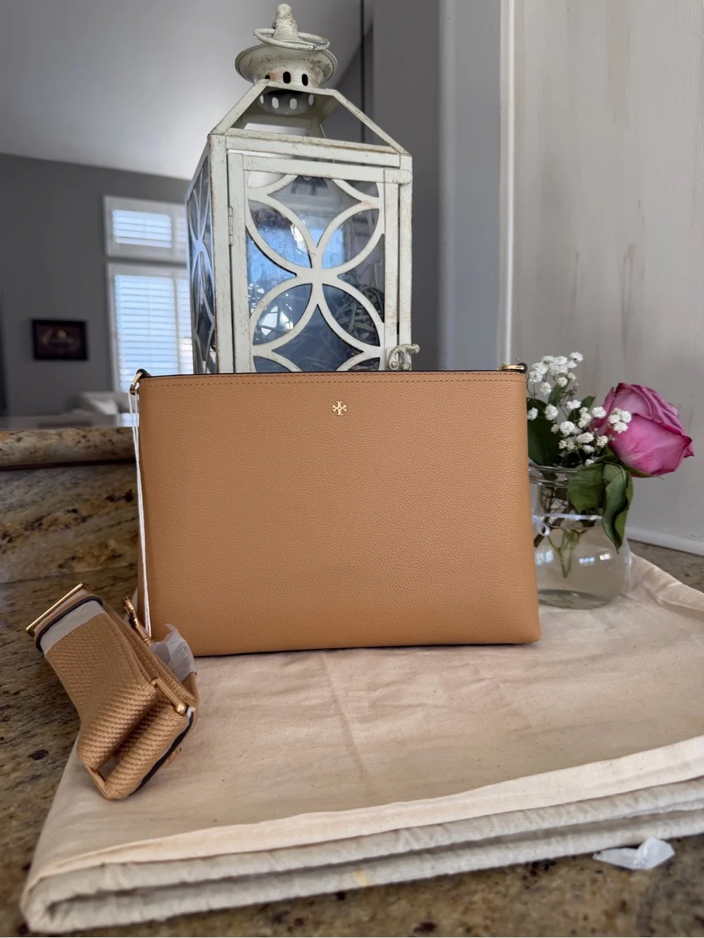 NEW Tory Burch Blake Swingpack Leather Crossbody 176874 Warm Biscuit $300